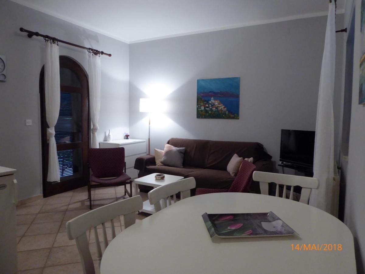 Apartmani Dubasnica Malinska Zewnętrze zdjęcie